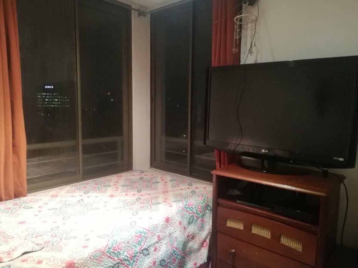 Una Habitacion Privada Con Bano Privado En Centro Historico Santiago du Chili Extérieur photo