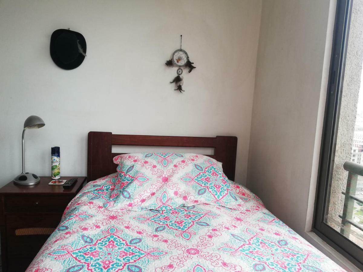 Una Habitacion Privada Con Bano Privado En Centro Historico Santiago du Chili Extérieur photo